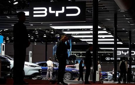 جمع‌آوری ۱۱۵ هزار خودروی BYD از بازار چین به دلیل نقص‌ طراحی و خطرات ایمنی مرتبط با باتری