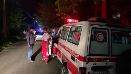 ۱۸ مصدوم در واژگونی مینی‌بوسی در آستانه اشرفیه
