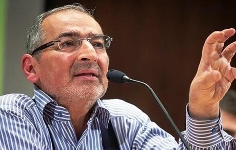 زیباکلام: خاتمی هم کاندیدا شود، بدنه رأی اصلاحات پای صندوق نمی‌آید