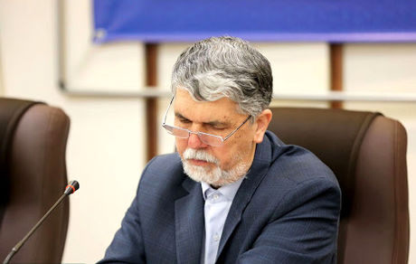 وزیر ارشاد: فیلم‌های سینمایی باید نام فارسی داشته باشند