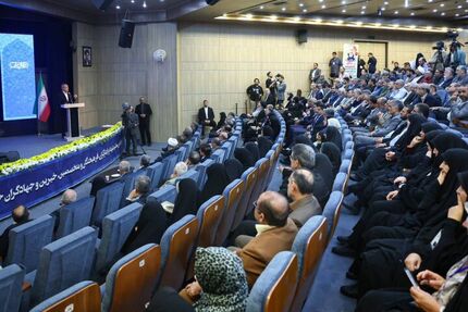 رئیس جمهور: سلامت جامعه تنها به خدمات بهداشتی و درمانی محدود نمی‌شود / مسجد، پایگاه گفت‌وگو، همدلی و همراهی با مردم است