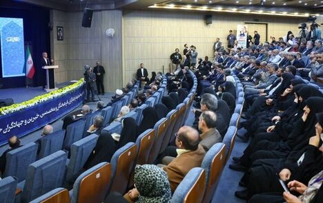 رئیس جمهور: سلامت جامعه تنها به خدمات بهداشتی و درمانی محدود نمی‌شود / مسجد، پایگاه گفت‌وگو، همدلی و همراهی با مردم است