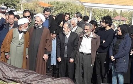 مراسم خاکسپاری مظاهر مصفا در تفرش