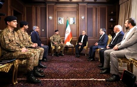 تاکید رئیس جمهور بر احقاق حقوق ملت ایران / پزشکیان: بر چارچوب‌های حقوق بین‌الملل پایبندیم
