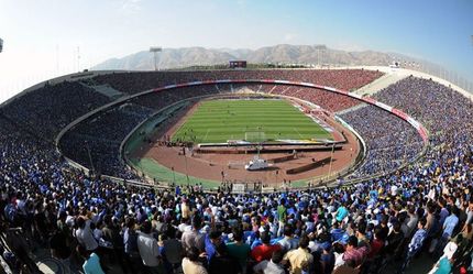 لیگ ۲۱ فوتبال ایران با حضور تماشاگران؟