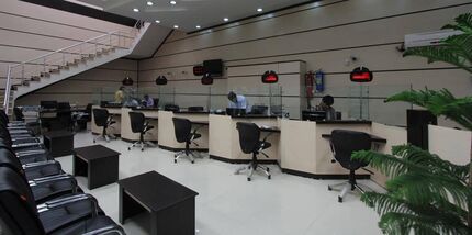 فعالیت شعب بانکی در مناطق قرمز با نیمی از کارکنان