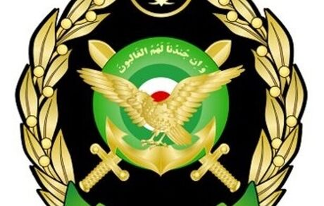 ارتش در میدان آزادی تهران لحظه سال تحویل توپ شلیک می‌کند