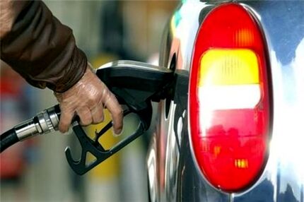شایعه بنزین تشویقی ایام کرونا تکذیب شد