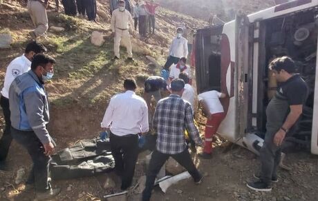 نقص فنی و ترمز دلیل حادثه واژگونی اتوبوس خبرنگاران
