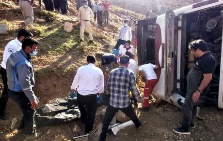 نقص فنی و ترمز دلیل حادثه واژگونی اتوبوس خبرنگاران