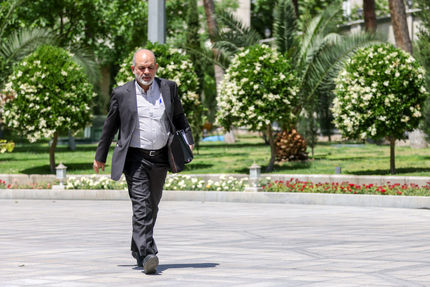 مراسم تحلیف رئیس جمهور زودتر از ۱۵ مرداد برگزار می‌شود
