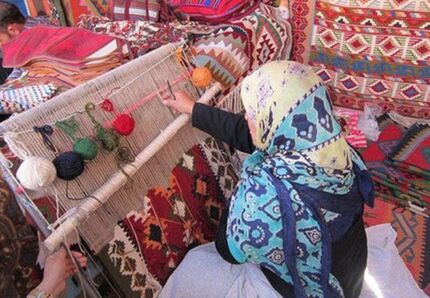 برنامه‌ریزی برای دایر شدن دبیرخانه شهر ملی گلیم عنبران نمین