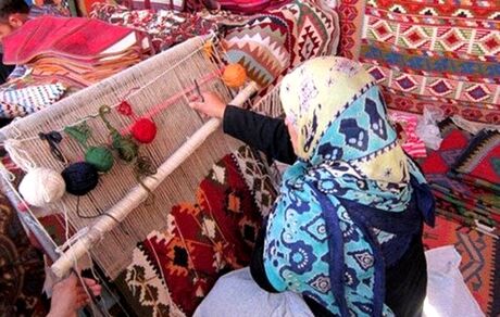 برنامه‌ریزی برای دایر شدن دبیرخانه شهر ملی گلیم عنبران نمین