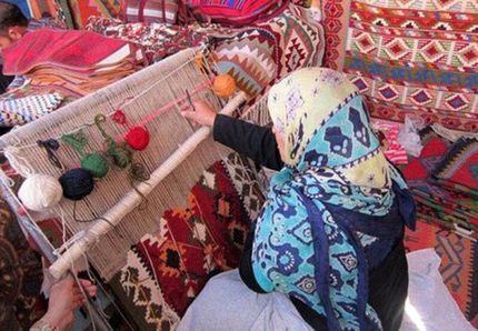 برنامه‌ریزی برای دایر شدن دبیرخانه شهر ملی گلیم عنبران نمین