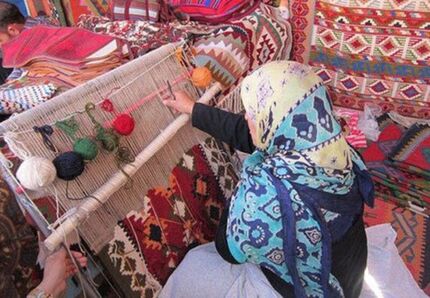 برنامه‌ریزی برای دایر شدن دبیرخانه شهر ملی گلیم عنبران نمین