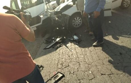 عکس اتومبیل استاندار اصفهان بعد از تصادف