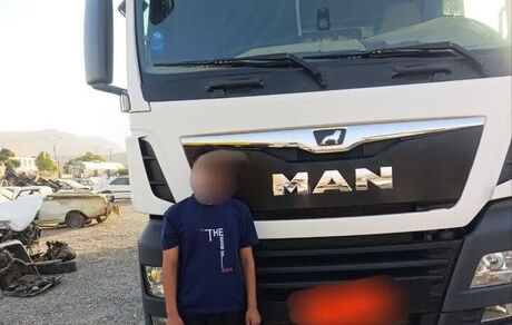 توقیف یک دستگاه تریلی با رانندگی نوجوان ۱۴ ساله 