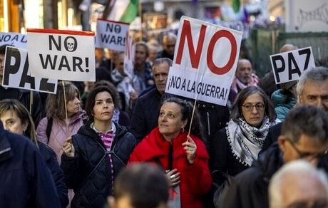 تظاهرات ضد جنگ اسپانیایی‌ها