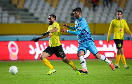 مغانلو در رادار پرسپولیس