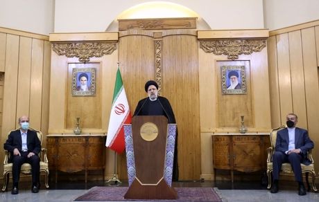 رئیس‌جمهور بعد از بازگشت به کشور: بزودی دفتر تجاری ایران در قطر تاسیس می‌شود