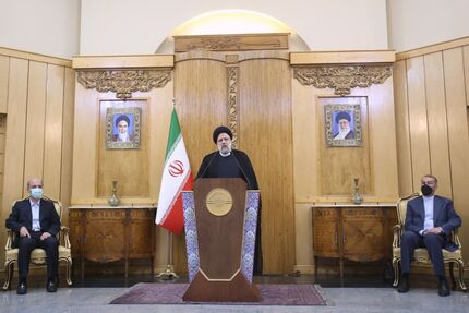 رئیس‌جمهور بعد از بازگشت به کشور: بزودی دفتر تجاری ایران در قطر تاسیس می‌شود
