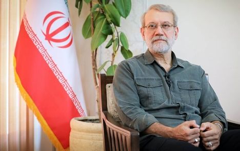 لاریجانی: جنگ، فضاسازی است و مذاکرات در حال پیشرفت است
