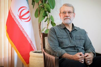 لاریجانی: جنگ، فضاسازی است و مذاکرات در حال پیشرفت است