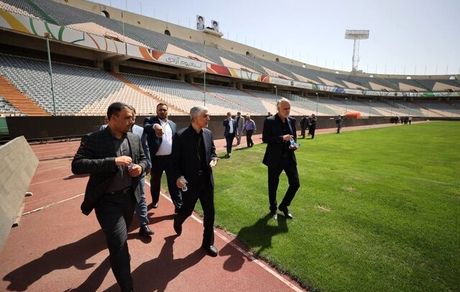 وزیر ورزش دوباره از چمن ورزشگاه آزادی بازدید کرد