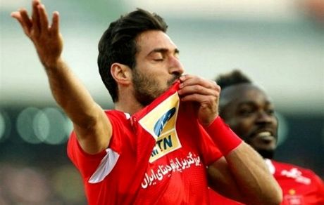 شجاع خلیل‌زاده: انتخاب‌شدن گل من به کرم هواداران بستگی دارد