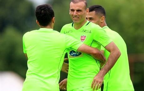 حسینی: به پرسپولیسی که مردم ساختند ضربه زدند