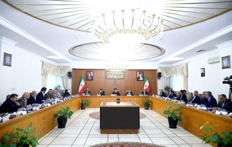 رییسی: دولتمردان و مسئولان دستگاه‌های اجرایی با اطلاع‌رسانی به دنبال امیدبخشی در جامعه باشند