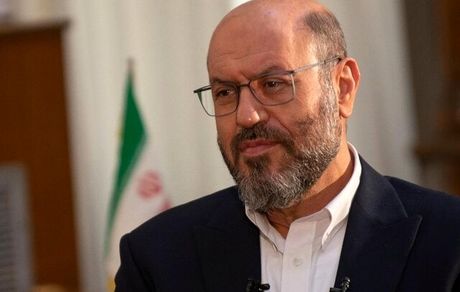 دهقان به نفع رئیسی کنار رفت