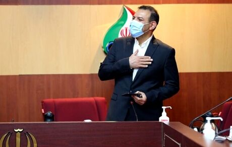 قرض ۱۰ میلیارد تومانی فدراسیون فوتبال عزیزی خادم به پرسپولیس!