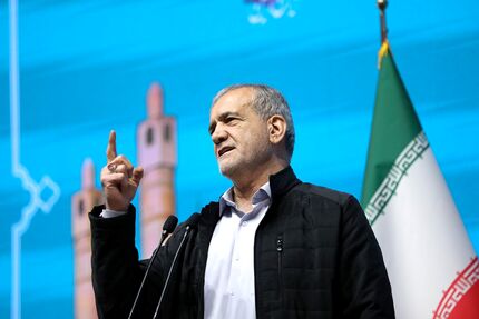 رئیس جمهور: زیر بار زور نمی‌رویم / به هر قیمتی مذاکره نمی‌کنیم