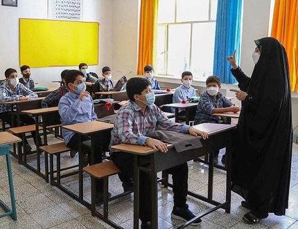 آموزش و پرورش، بازنشستگی معلم‌ها در طول سال تحصیلی را ممنوع کرد