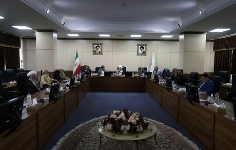 تاکید مجمع تشخیص بر کاهش کسری صندوق‌های بازنشستگی و اصلاح سن بازنشستگی