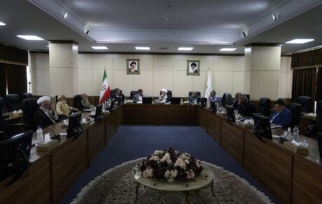 تاکید مجمع تشخیص بر کاهش کسری صندوق‌های بازنشستگی و اصلاح سن بازنشستگی