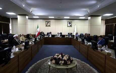 تاکید مجمع تشخیص بر کاهش کسری صندوق‌های بازنشستگی و اصلاح سن بازنشستگی