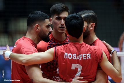 قهرمان لیگ برتر والیبال به بازی سوم کشید