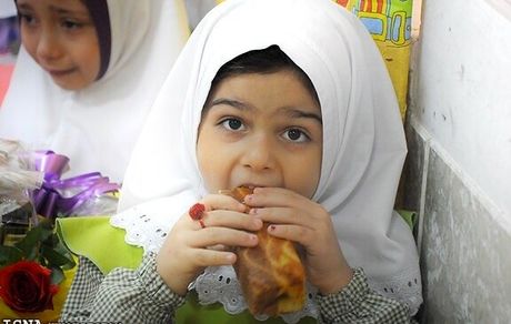 سواد غذایی پایین در کودکان دبستانی