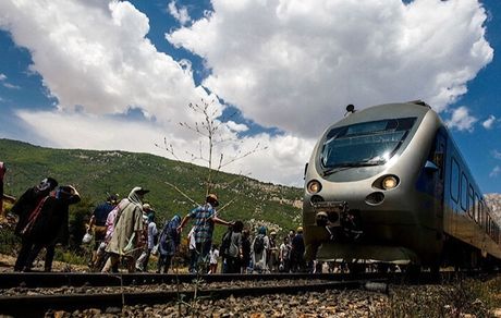 قطار گردشگری تهران - همدان راه می‌افتد