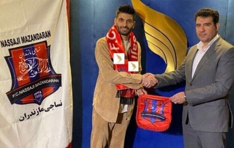 مدافع سابق پرسپولیس و تراکتور به نساجی پیوست
