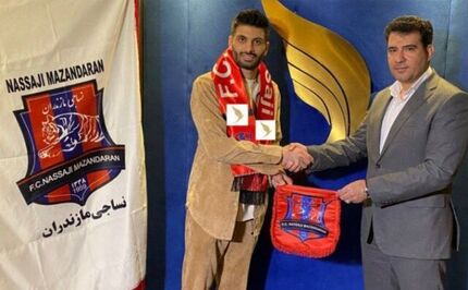 مدافع سابق پرسپولیس و تراکتور به نساجی پیوست