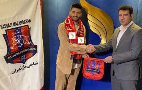 مدافع سابق پرسپولیس و تراکتور به نساجی پیوست
