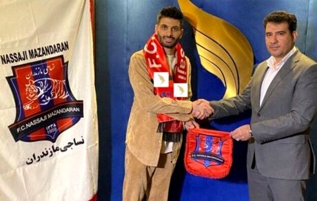 مدافع سابق پرسپولیس و تراکتور به نساجی پیوست