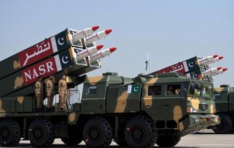 پاکستان هم به اوکراین تجهیزات نظامی می‌فرستد