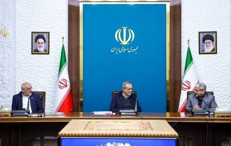 رئیس جمهور: می‌توان آرام آرام مسائل کشور را حل کرد