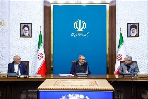 رئیس جمهور: می‌توان آرام آرام مسائل کشور را حل کرد