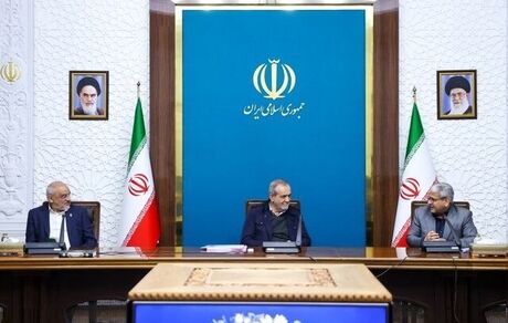 رئیس جمهور: می‌توان آرام آرام مسائل کشور را حل کرد