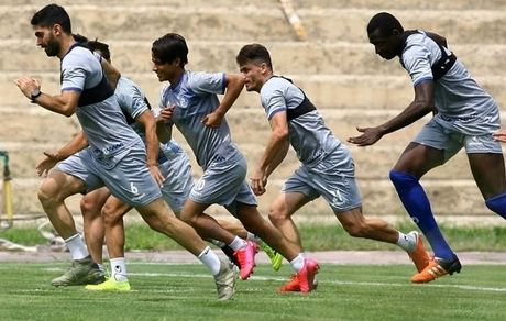 تأکید مجیدی به نحوه آرایش تیمش در زمین در تمرین امروز استقلال